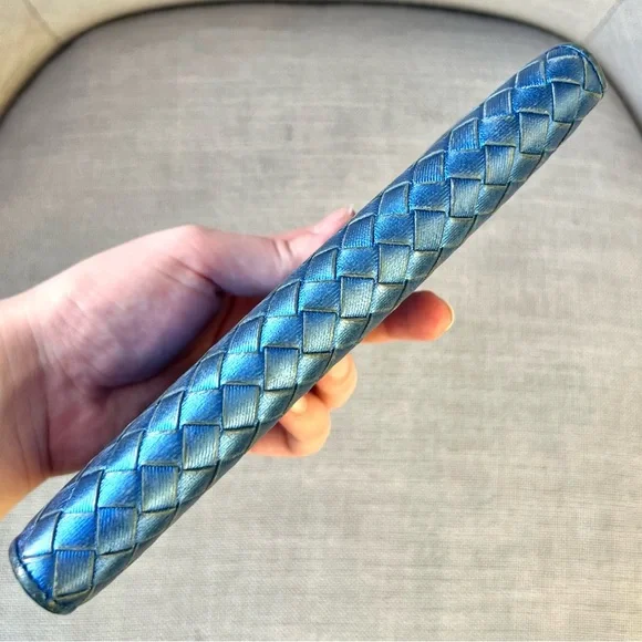 Bottega Veneta Metallic Blue Intrecciato Leather Zip Around Wallet - Picture 6 of 9